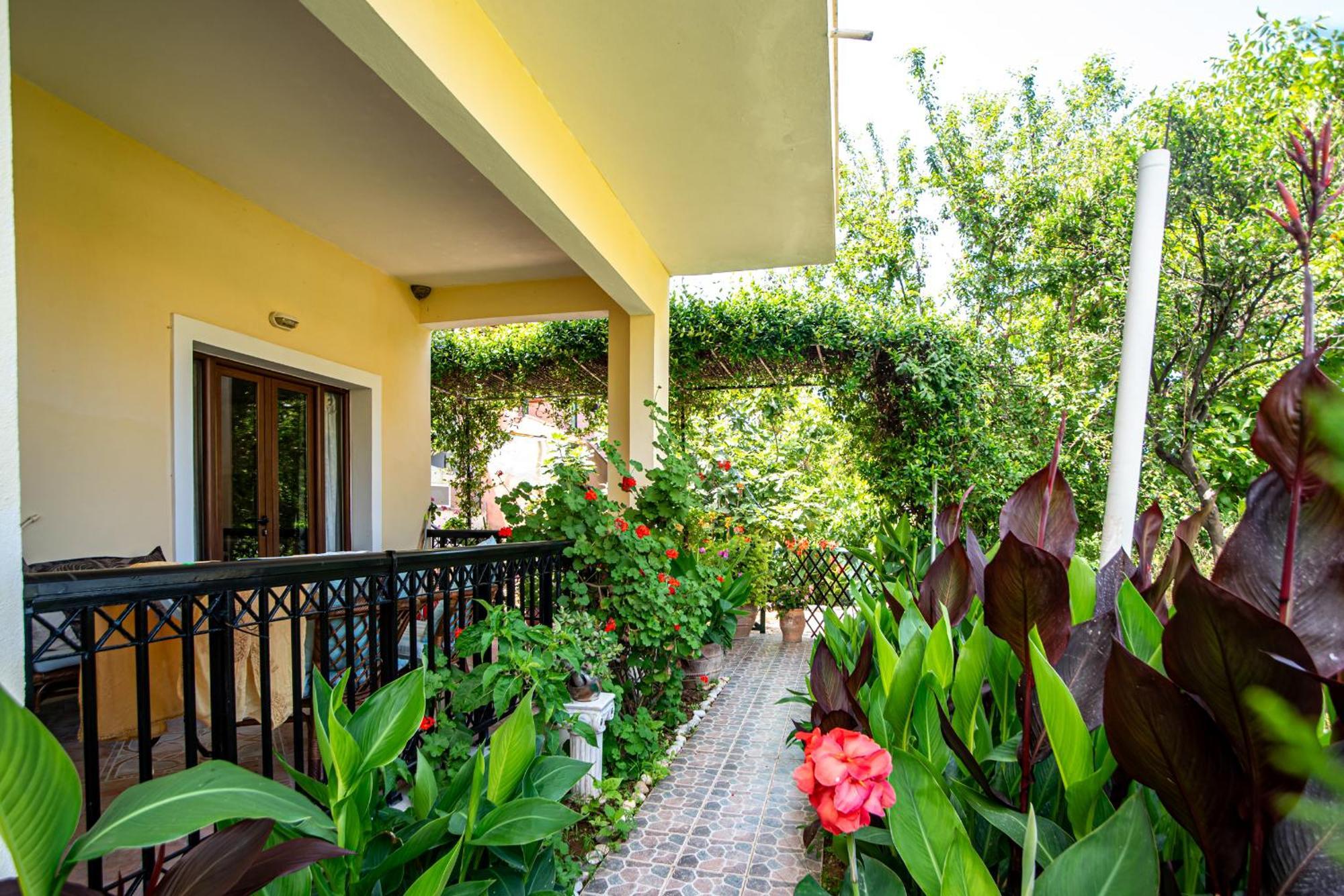 Tholeto Apartments Agios Gordios  Exteriér fotografie